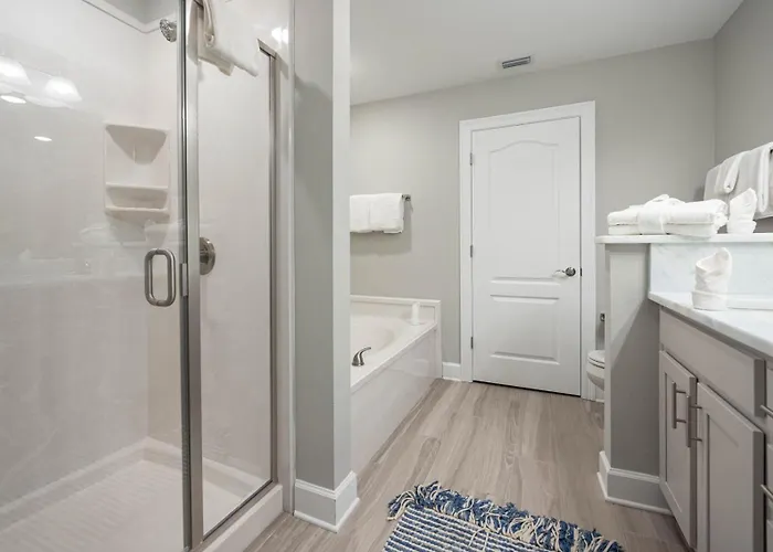 Phoenix Gulf Towers 806 Apartment