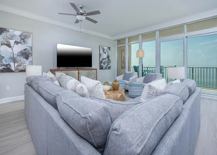 Phoenix Gulf Towers 806 Apartment