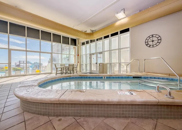 Phoenix Gulf Towers 806 Apartment *